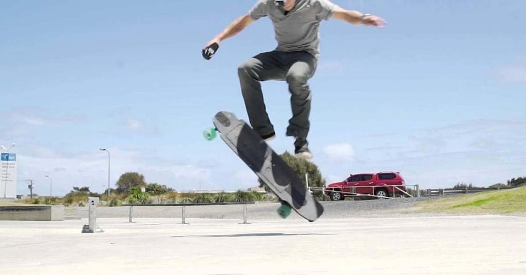 KICKFLIP Tricks Electric Skateboard