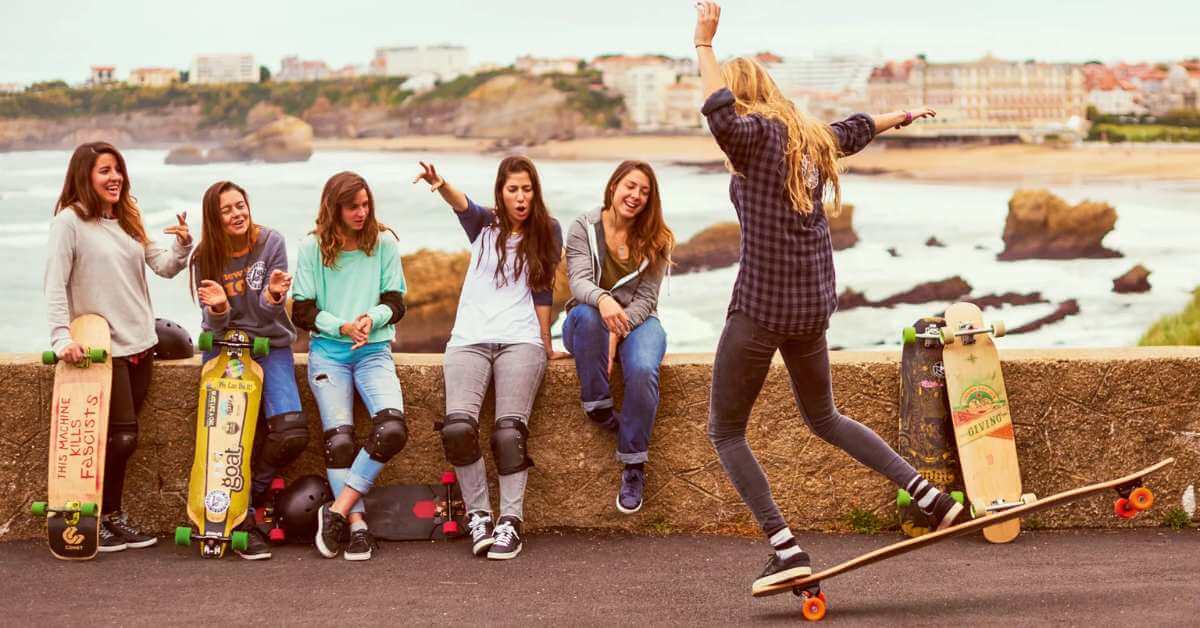 what is a longboard