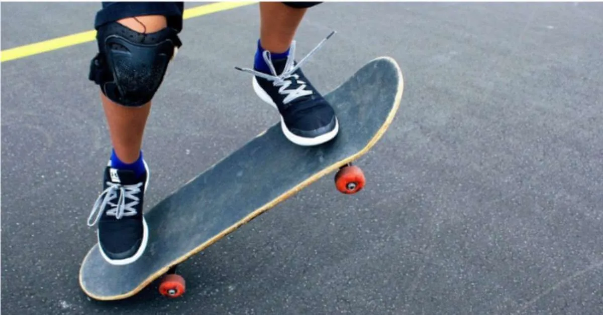 How To Ollie On A Skateboard: The Ultimate Beginner's Guide! 3 Committing to the Landing