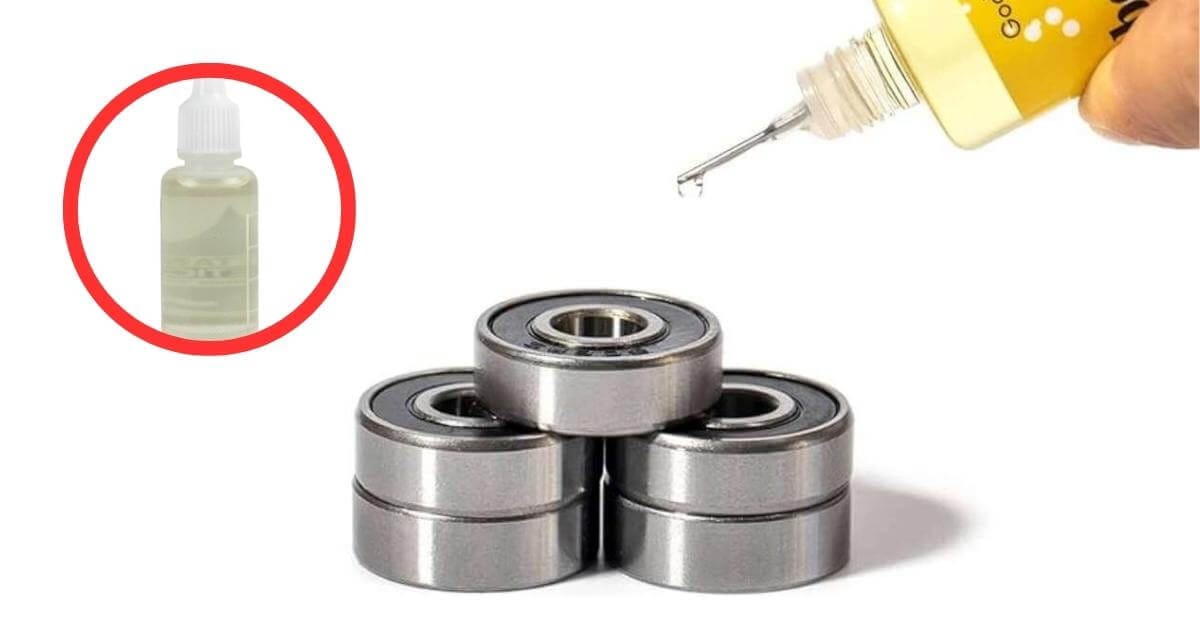 Clean Skateboard Lubricant Bearings