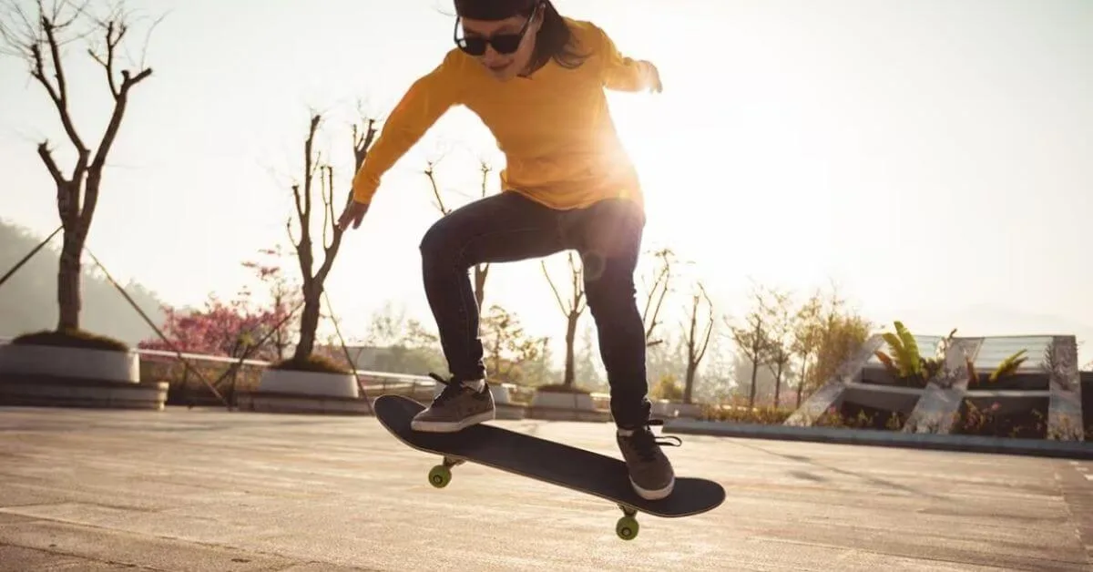 How to Stop on a Skateboard: 5 Easy Methods for Beginners! 1 Understanding the Basics of Skateboarding
